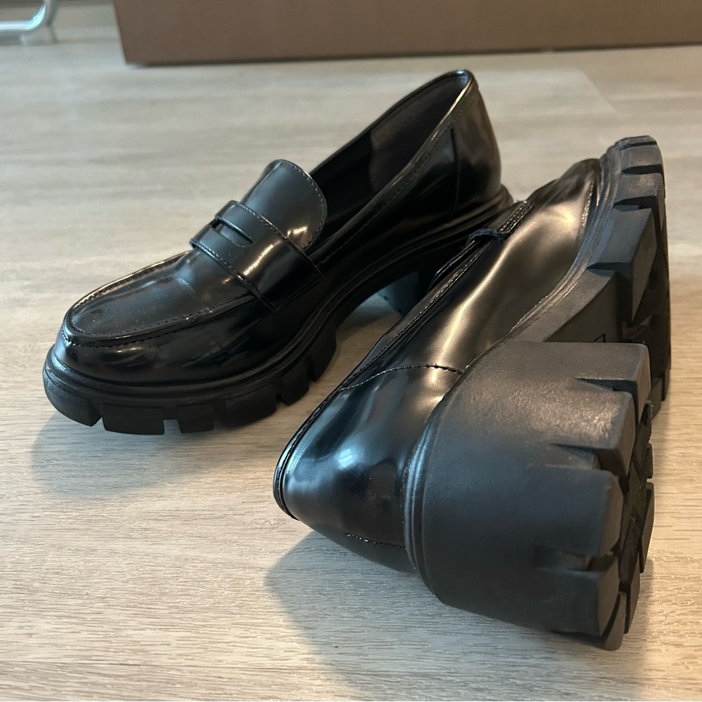 Classic Black Loafers - Picture 2 of 8